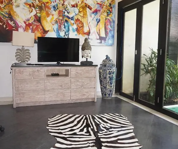3 Bedroom Lingkar 89a Villa Canggu