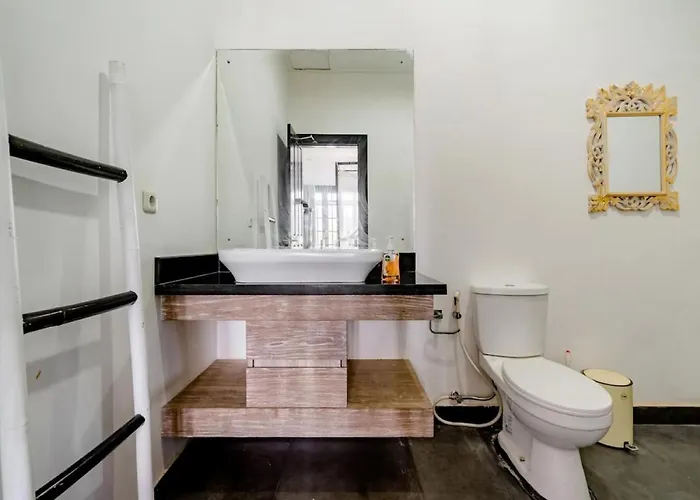 3 Bedroom Lingkar 89a Villa Canggu