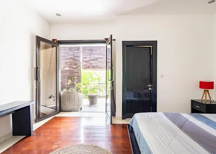 3 Bedroom Lingkar 89a Villa