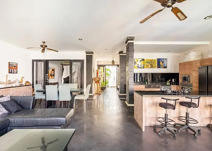 Villa 3 Bedroom Lingkar 89a