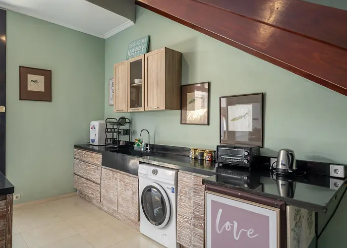 Villa 3 Bedroom Lingkar 89a *